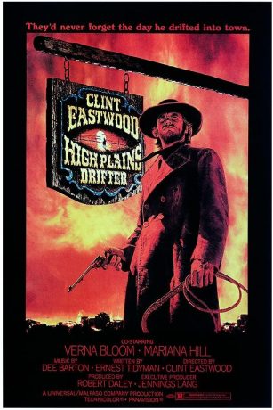 Pôster do filme estranho sem nome, nele vemos Clint segurando uma pistola e um chicote, próximo a ele o título do filme é exibido como em uma placa de madeira.